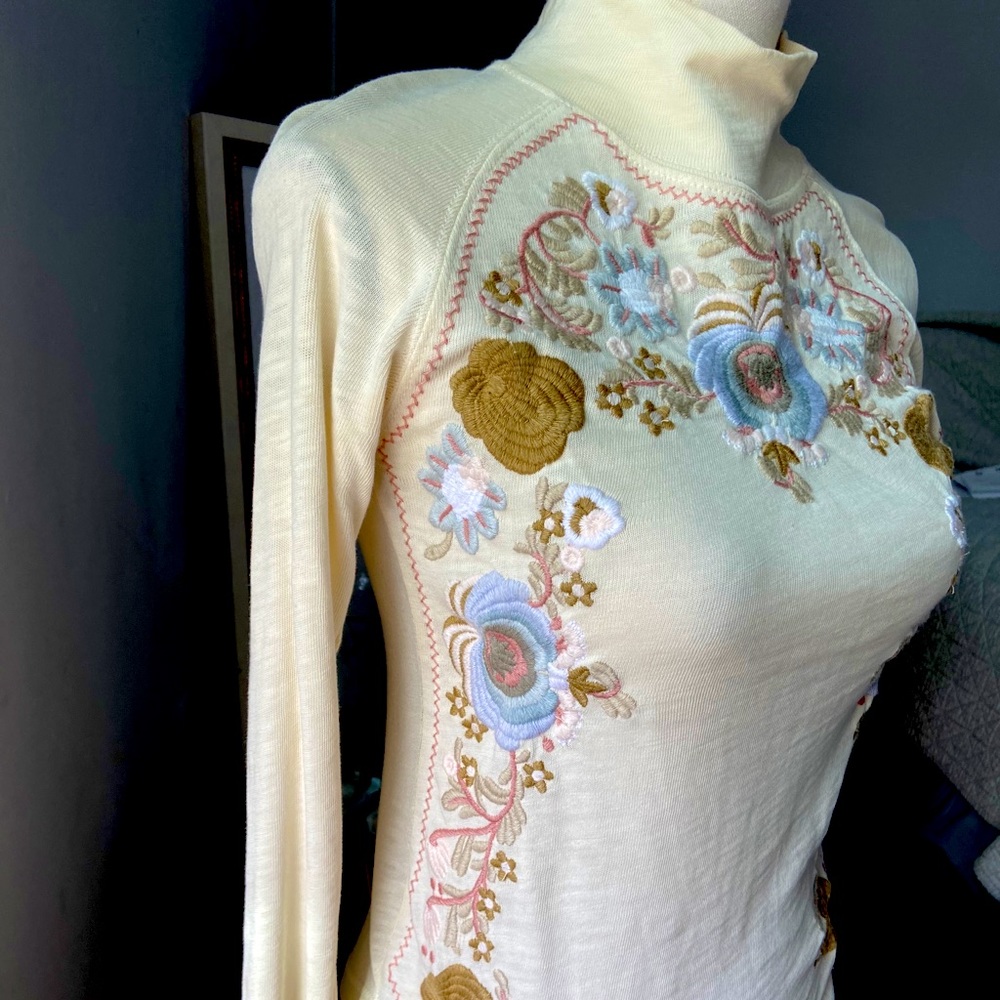 Free People Long sleeve Flora embroidery xs